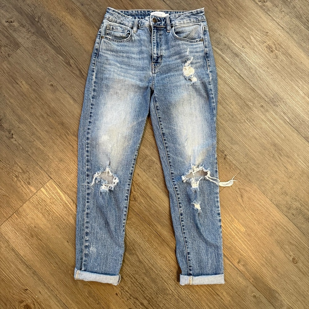 Windsor boyfriend ripped jeans